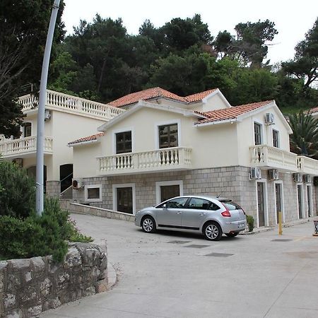 Apartments Villa Petrovac Exterior foto