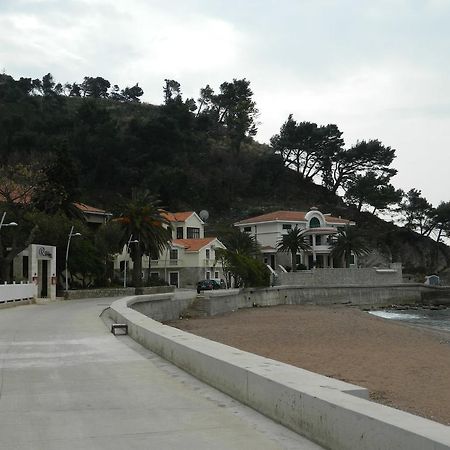 Apartments Villa Petrovac Exterior foto