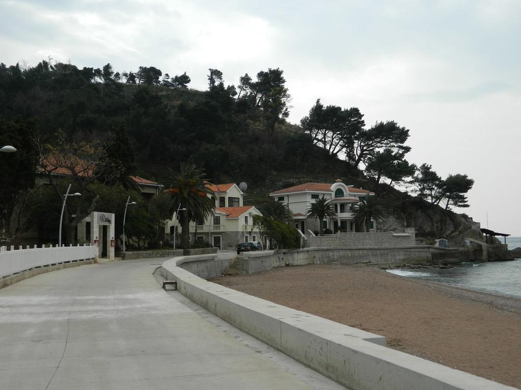 Apartments Villa Petrovac Exterior foto